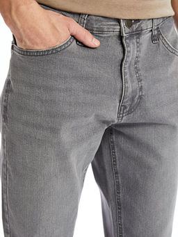 779 Regular Fit Erkek Jean Pantolon