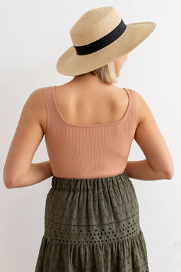 Топ Д-108 миндальный