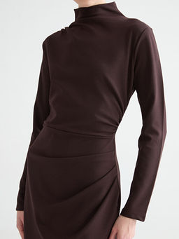 Dik Yaka B?zg?l? Elbise