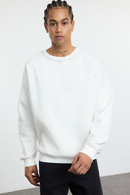 Ekru Bisiklet Yaka Oversize/Geni_ Kesim __i Polarl_ Diki_ Detayl_ Sweatshirt TMNAW24SW00011