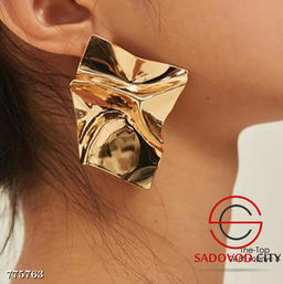 Крупные серьги расплавленный квадрат