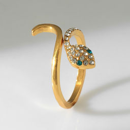 Кольцо Змея миниатюрная, бело-зелёное в золоте, безразмерное