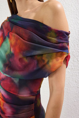 Cok Renkli Desenli Astarl? Tul Orme S?k Abiye Gece Mezuniyet Elbisesi TPRSS25EL00015