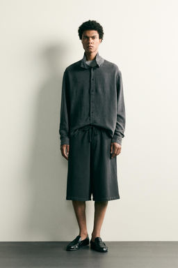 CAMISA RELAXED FIT LAVADO EFECTO VINTAGE / Gris antracita