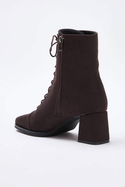 Kahverengi Suet Bagc?kl? Kare Burun Kad?n Blok Topuklu Yar?m Bot TAKAW26BO00074 - Trendyolmilla фото 4