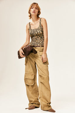 Pantalon cargo holgado
