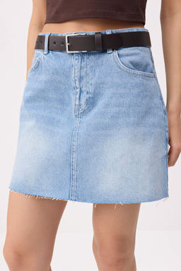 Premium Ac?k Mavi Ozel Kumas Kemerli Az Esnek Mini Denim Etek TWOSS26ET00097 - Trendyolmilla фото 3