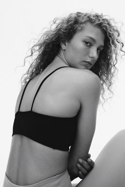 Sujetador de deporte en DryMove Light Support - H&m фото 4