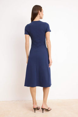 Lacivert Duz T-shirt Elbise Cep detayl? Midi Esnek Orme Elbise TWOSS24EL00169