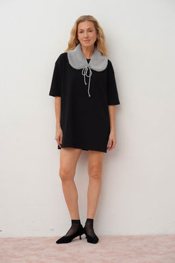 Платье с меховым воротником