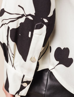 Блузка из вискозы с принтом