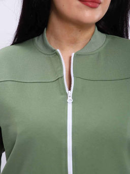 Бомбер женский, цвет зеленый