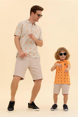 Оранжевая футболка с воротником-поло для мальчика Неожиданная скидка в корзине