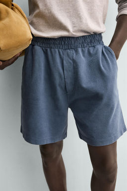 BERMUDA PIQU? REGULAR FIT LAVADO / Azul