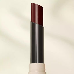 Ухаживающая помада-бальзам для губ