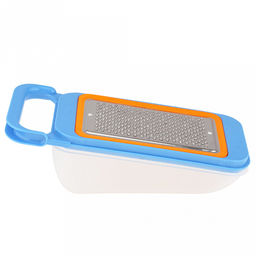 Терка из нержавеющей стали Хозяюшка 25,5х10,5х8,5см, с пластмассовым контейнером с крышкой 0,5л 20,5х10х5см, с насадками - 4 вида, пластмассовый держатель для насадки, в коробке (Китай)