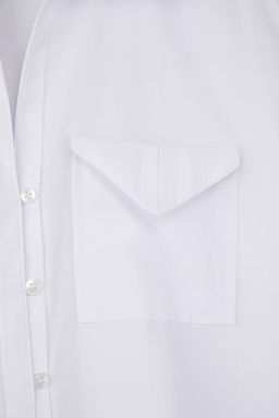 Beyaz Cep Detayl? Onu Dugmeli Gomlek TWOAW26GO00058 - Trendyolmilla фото 6