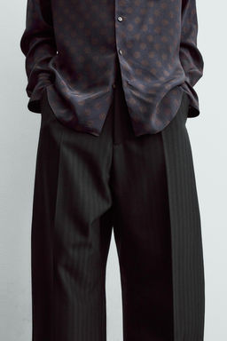 LIMITED EDITION CURVED FIT SUIT TROUSERS - Zara фото 5
