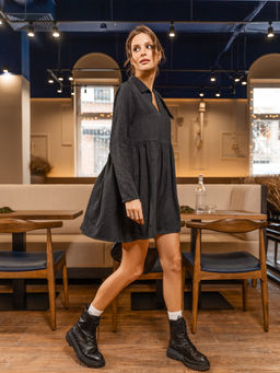 Платье женское с длинными рукавами в черном цвете черный 152557