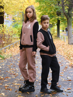 Бомбер Движение коричневый Ладошки фото 2