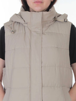817 BEIGE Жилет утепленный зимний женский (150 гр. холлофайбер)
