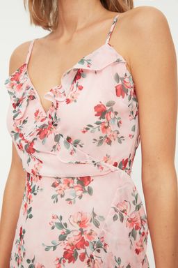 TRENDYOLMILLA Fusya Cicekli Kruvaze Midi Sifon Astarl? Dokuma Elbise TWOSS19EL0375 фото 9