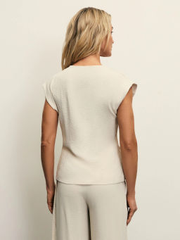 Струящийся топ на запах из фактурной ткани / Zarina фото 5