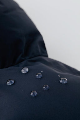 WATER-REPELLENT DOWN JACKET WITH LABEL - Zara фото 13