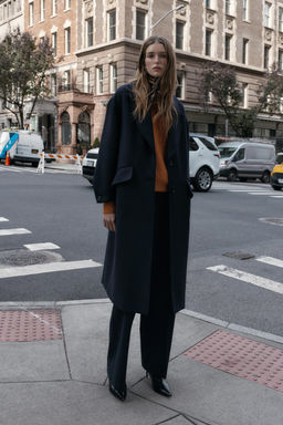 OVERSIZED WOOL COAT