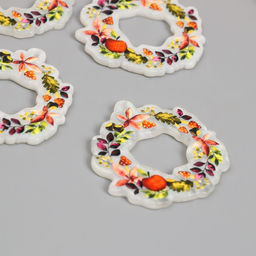 Цена за 4 шт. Декор для творчества акрил Веночек с яблоками и грибами, 0.2?4?4.1 см