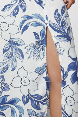 Mavi Soyut Mavi Cicek Desenli Midi Dokuma Elbise TWOAW24EL00865