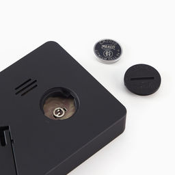 Часы электронные настольные, USB, на подвесе, 7.5×15.5 см, белая индикация