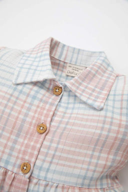 Фланелевое платье с длинными рукавами и клетчатым узором для маленьких девочек - Defacto фото 2