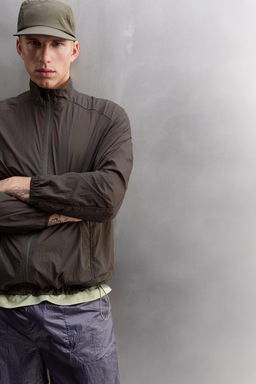 LIGHTWEIGHT TECHNICAL JACKET - Zara фото 5