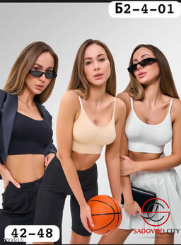 Топ с тонким паралоном