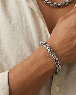 Браслет из стали