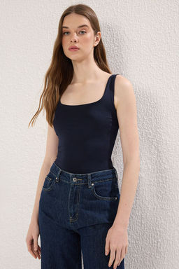 Lacivert Fitted/Vucuda Oturan S?rt? Detayl? Kare Yaka C?tc?tl? Esnek Orme Body TWOSS24BD00026