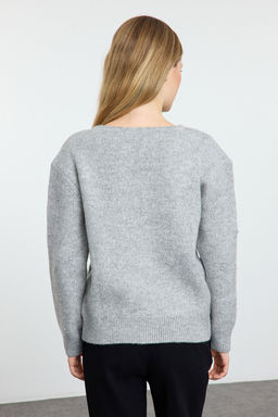 TRENDYOLMILLA Ekru Yumusak Dokulu Tas Islemeli Ceket Gorunumlu Triko H?rka TWOAW25HI00166  фото 12