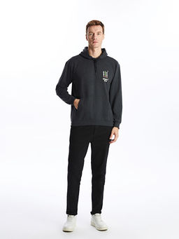 Uzun Kollu Bask?l? Erkek Kal?n Hoodie