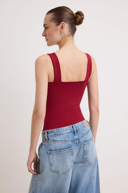 TRENDYOLMILLA Beyaz Fitted/Vucuda Oturan S?rt? Detayl? Kare Yaka C?tc?tl? Esnek Orme Body TWOSS24BD00026 фото 34