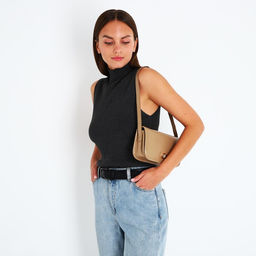 Сумка женская мессенджер на клапане, 23×6.5×12 см, бежевая