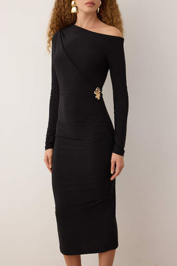 Siyah Vucuda Oturan Aksesuar Detayl? Maxi Kokteyl Elbise TPRAW26EL00007