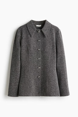 Chaqueta con cuello