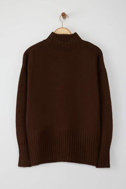 Kahverengi Genis Kal?p Yumusak Dokulu Basic Triko Kazak TWOAW23KZ00490