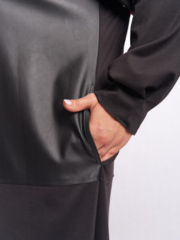 Платье с кожаной вставкой PP56606BLK01