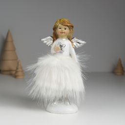 Фигурка полистоун «Ангелочек в белом платье с меховой юбкой», 8.5×8×15.5 см, МИКС
