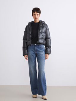 Kad?n Kap??onlu D?z ?i?me Mont