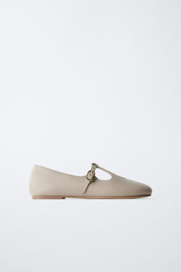 LEATHER BALLERINAS