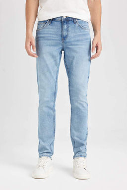 Джинсовые брюки скинни Carlo очень узкого кроя с нормальной талией и очень узкими штанинами