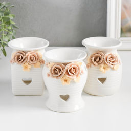 Аромалампа для эфирных масел Розочки и незабудки с сердечком, керамика, 7.5?7.5?9.5 см, МИКС